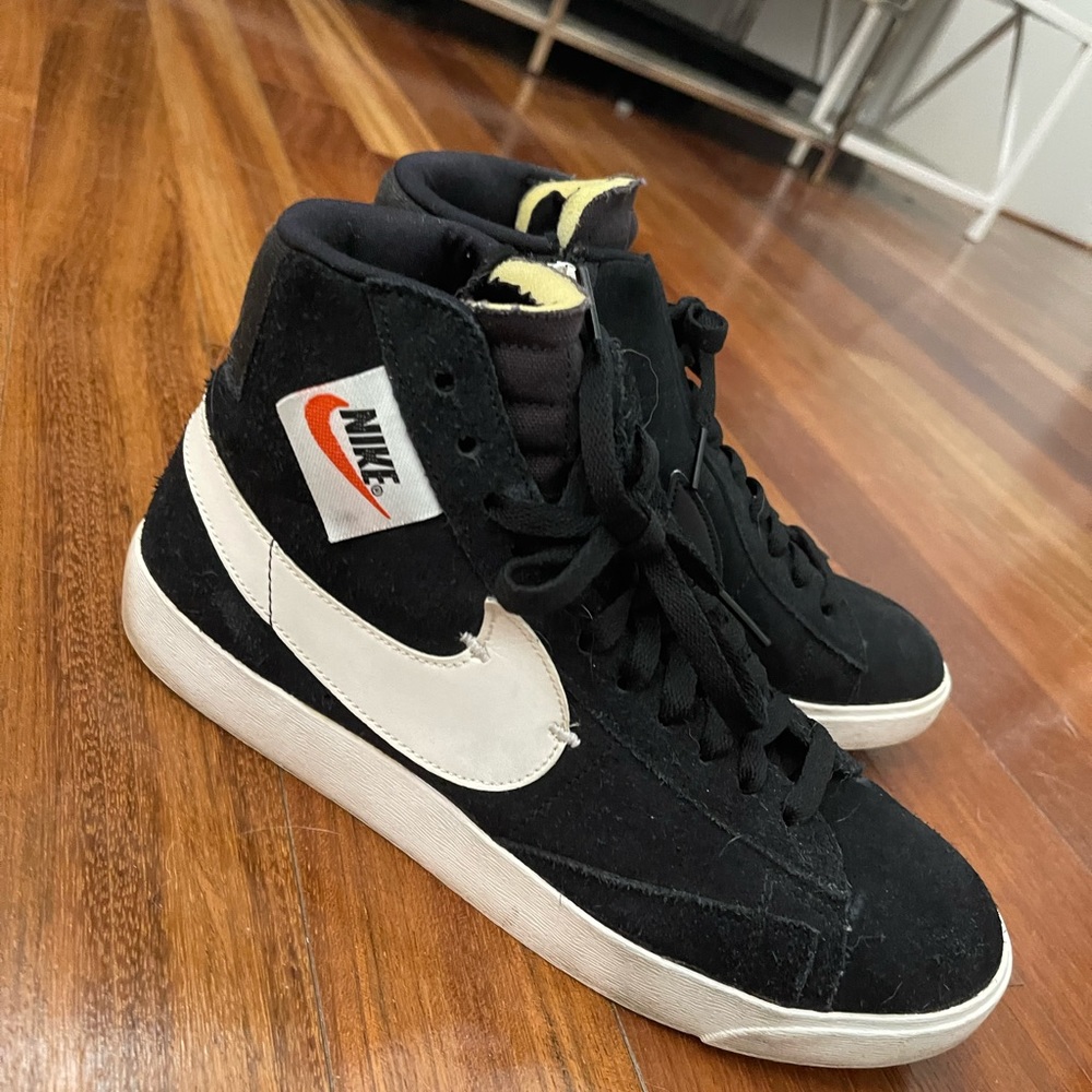 Nike womens blazers with zipper